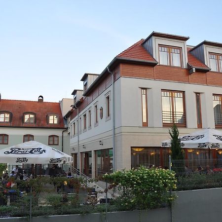 Hotel Harom Gunar Kecskemét Exterior foto