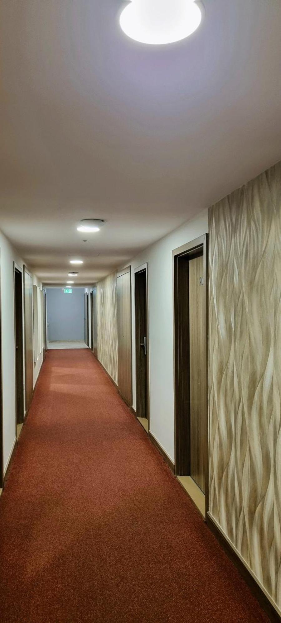 Hotel Harom Gunar Kecskemét Exterior foto